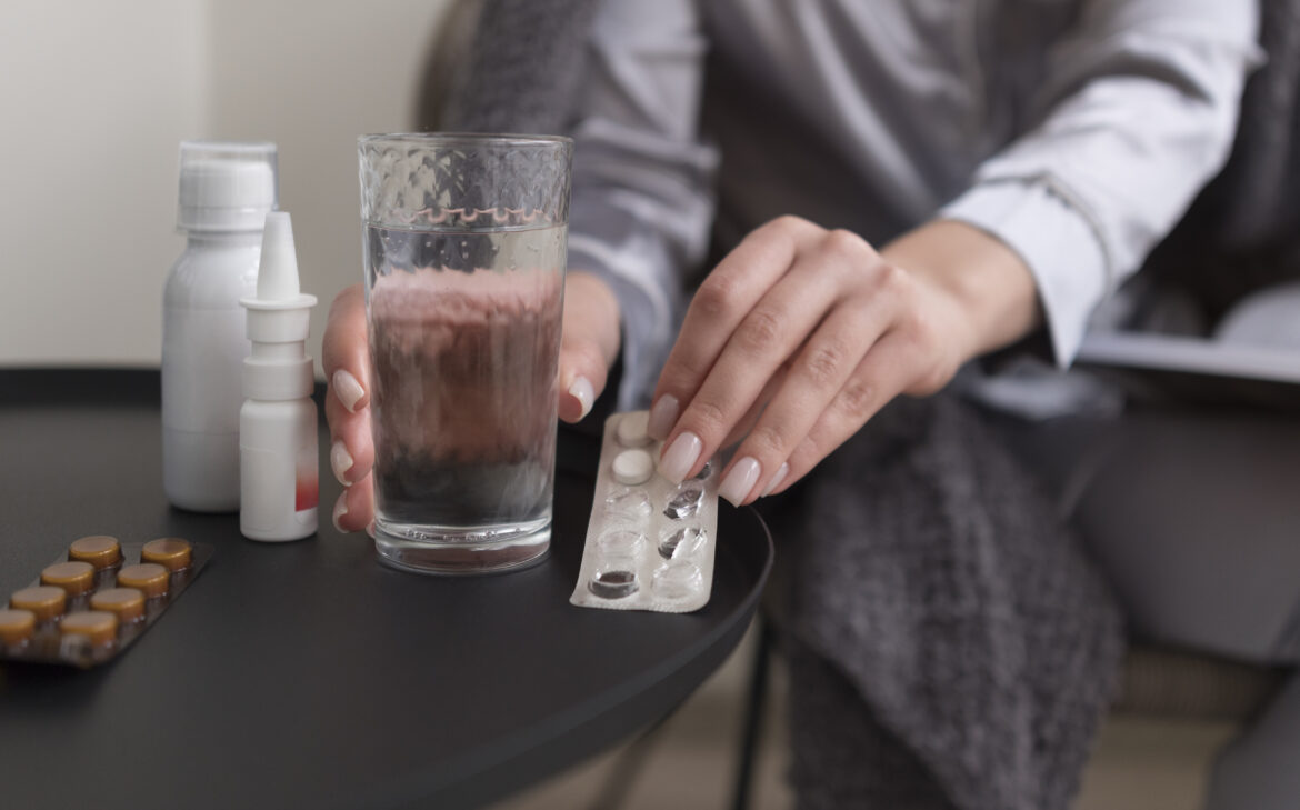How to safely detox from alcohol at home